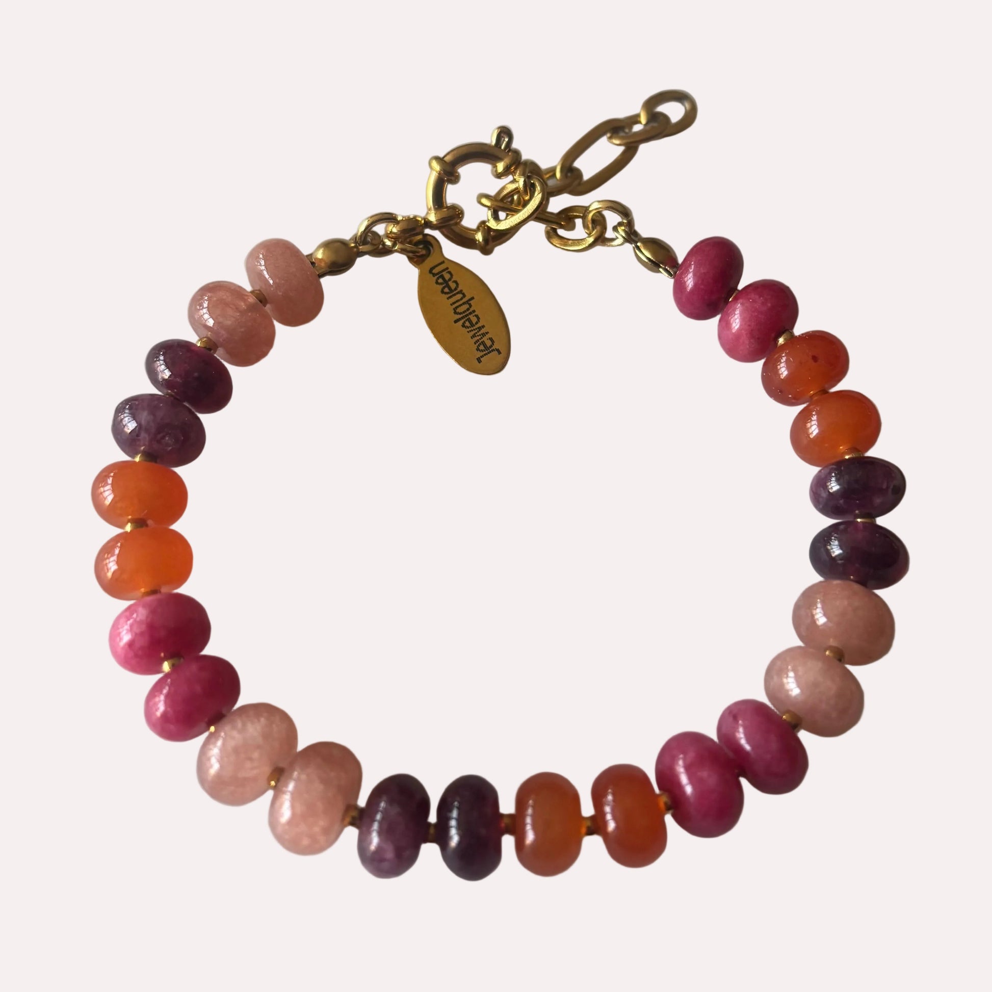 Zomerse Armband met gekleurde natuursteen kralen en rvs gouden sluiting 